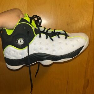 2019 Jordan Jumpman Team ll white / black basketball shoes 819175-102